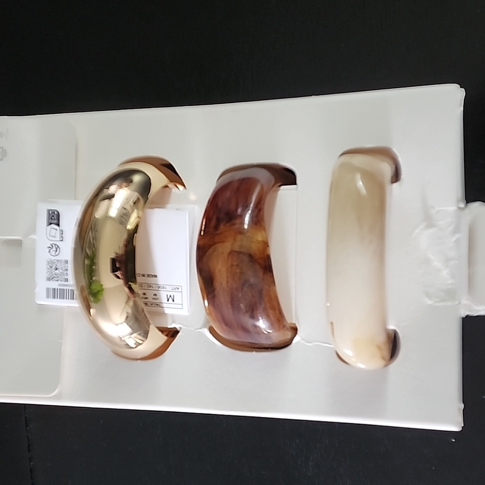 ZARA Three Pack of Rigid Bracelets - Picture 13 of 13